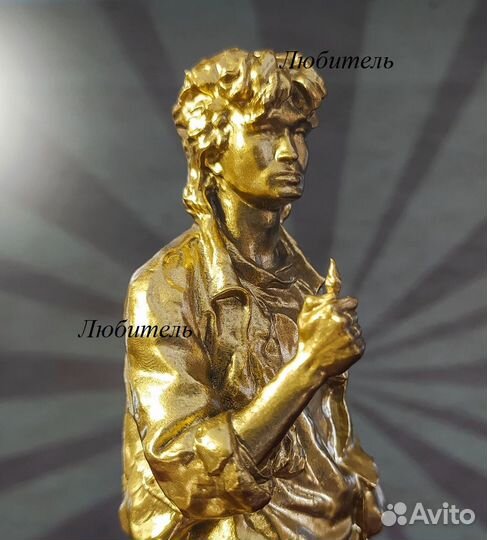 Статуэтка Виктор Цой рок-группа Кино (4 цвета)