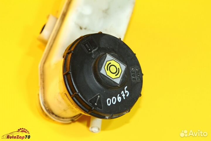 Honda Crosstour Крышка бачка тормозной жидкости