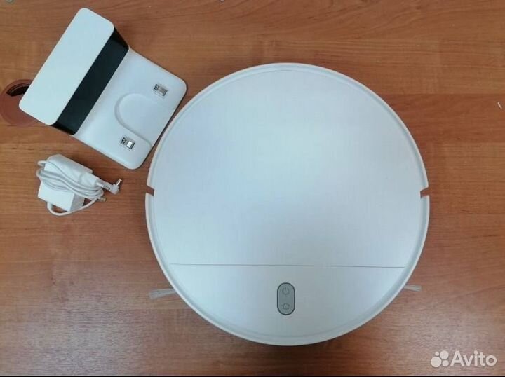 Робот пылесос Xiaomi essential