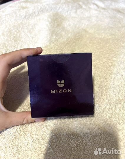 Патчи под глаза с коллагеном mizon