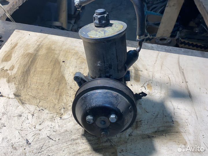 Mercedes W124 насос гидроусилителя