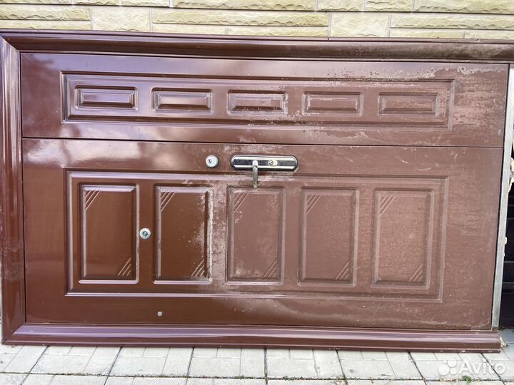 Дверь входная металлическая уличная