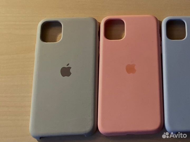 Чехолы на iPhone 11