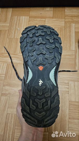 Кроссовки женские quechua