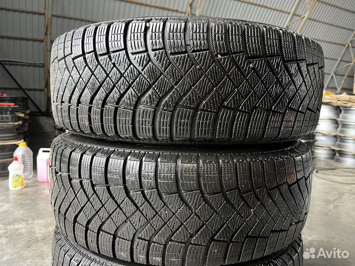 Зимние колеса Mazda 225/55/17