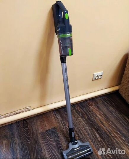 Пылесос вертикальный беспроводной redmond