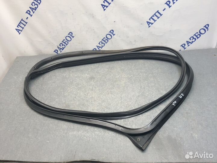 Пер прав уплотнитель двери Cube 1