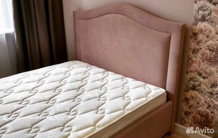 Кровать двухспальная с подъемным механизмом