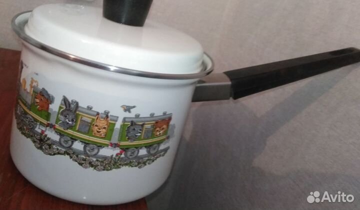 Посуда Эмаль, деревянная,берестяная. СССР. винтаж