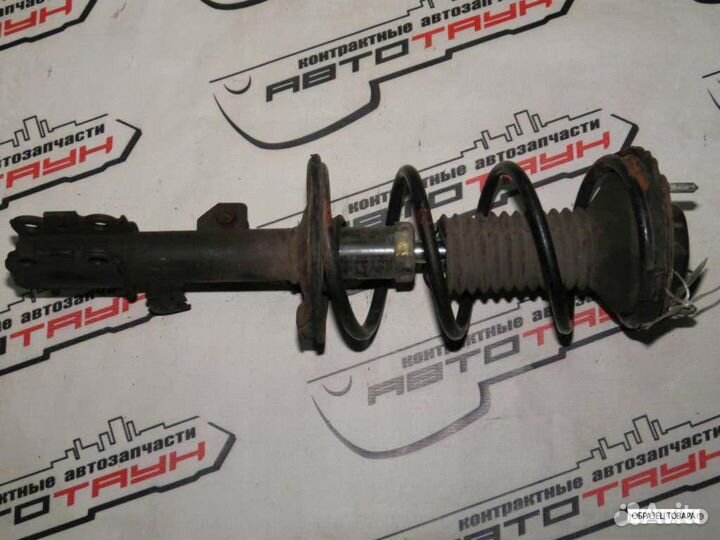 Стойка ходовки toyota noah voxy AZR60G AZR65G пере