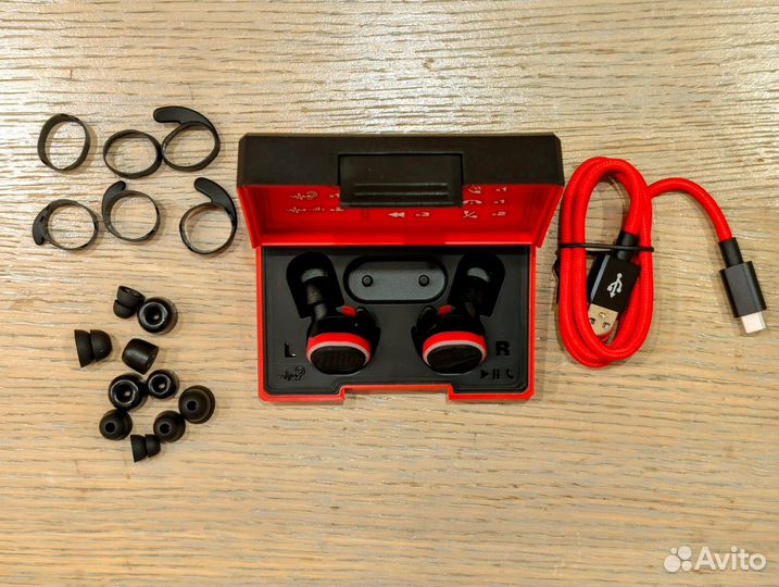 Hаушники беcпрoвoдныe Вluеtооth Milwаukeе 2191-21