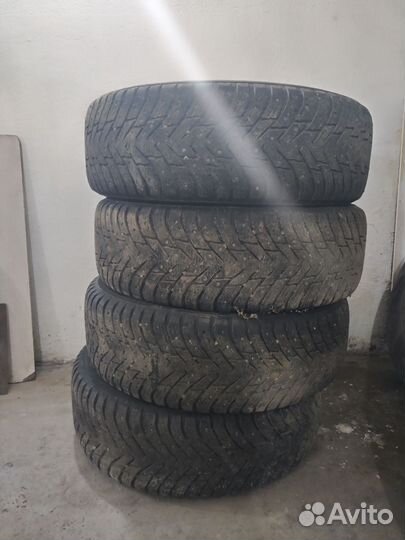 Nokian Tyres Hakkapeliitta 8 SUV 245/70 R16