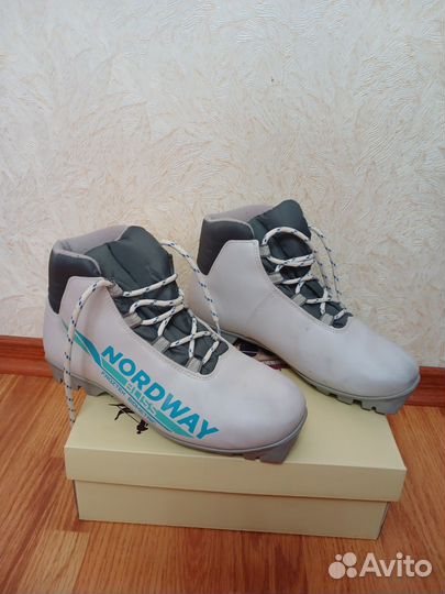 Лыжные ботинки nordway 39 размера