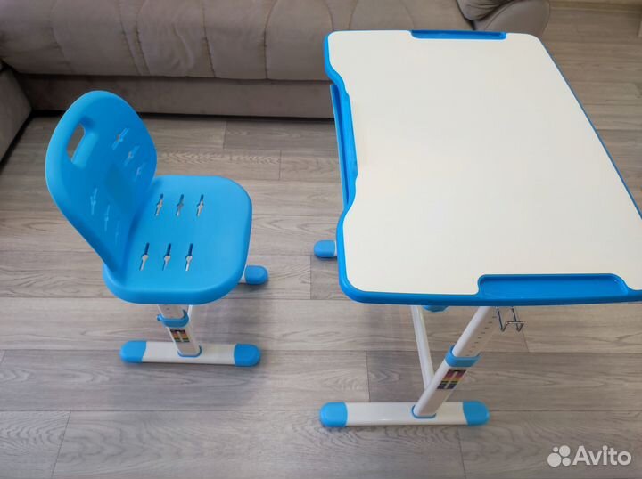 Растущая парта со стулом