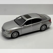LEXUS レクサス　NX \"F SPORT\" 1/43スケール lexus ls 460 - Товары для хобби и отдыха в Москве | Авито