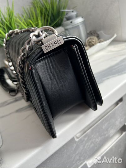 Сумка chanel boy
