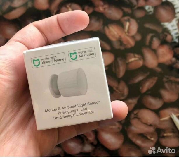 Датчик движения и освещенности
