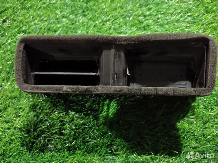 Воздуховод центральный Volkswagen Passat B6