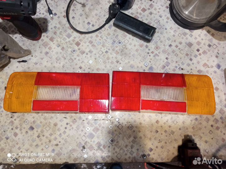 Стекло задних фонарей 2106