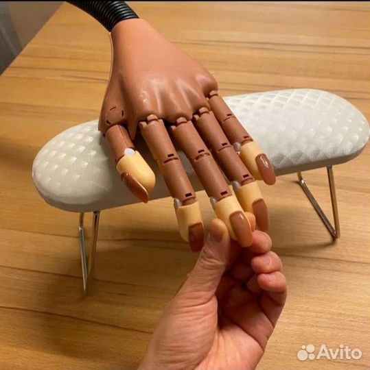 Рука модель тренажер для маникюра