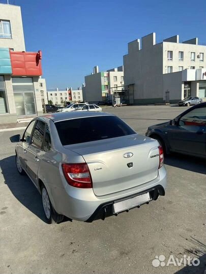 Диффузор / накладка заднего бампера Гранта