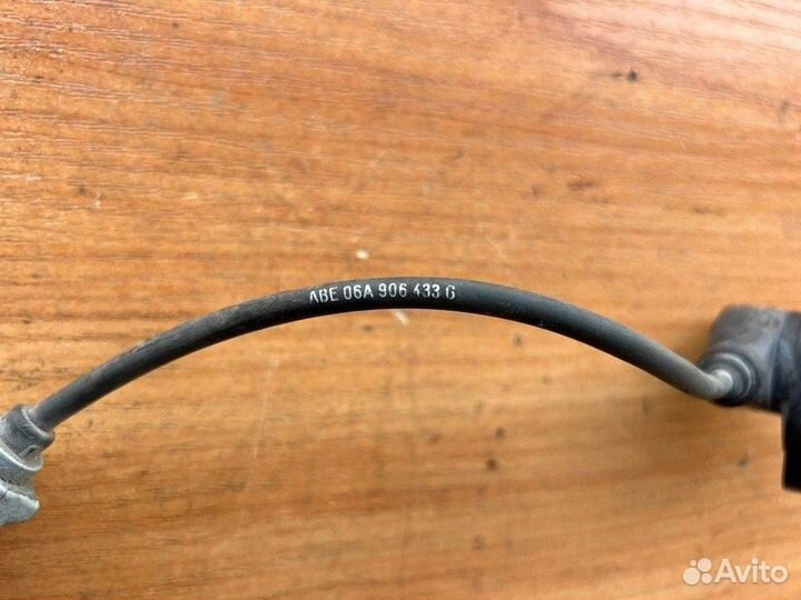 Датчик коленвала Skoda Octavia A5 liftback BSE