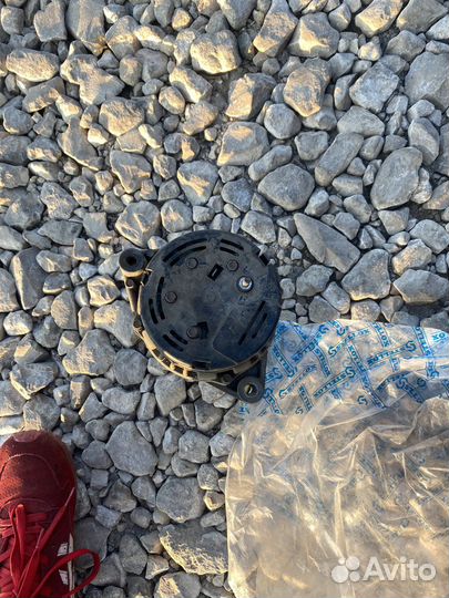 Продам гениратор на ваз 90а