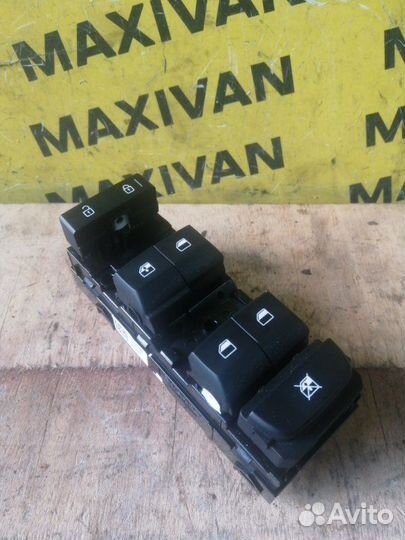 Блок кнопок передний левый Kia Cerato BD 2.0 G4NA