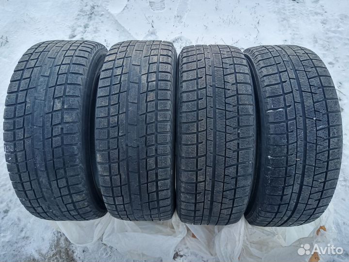 Yokohama Ice Guard IG50 215/55 R17