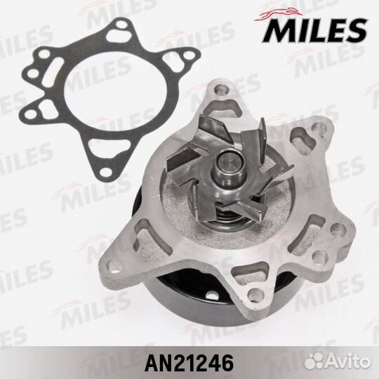 Помпа Auris Avensis Corolla RAV4 16100-29415