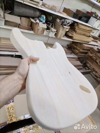 Тушка корпус электрогитары, стратокастер без паза