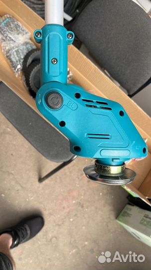 Триммер для покоса травы аккумуляторный