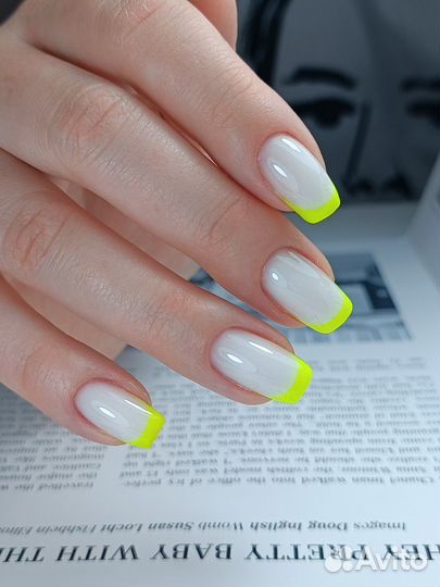 Маникюр, педикюр площадь Ленина