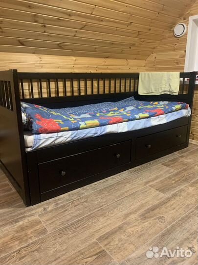 Кровать двухспальная с матрасом бу