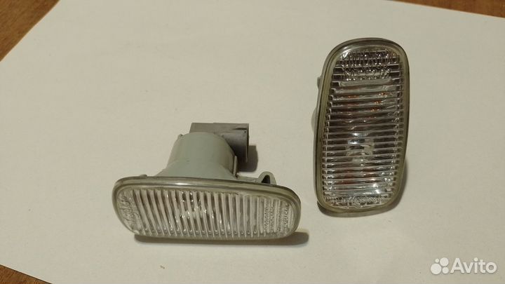 Повторитель поворота Toyota