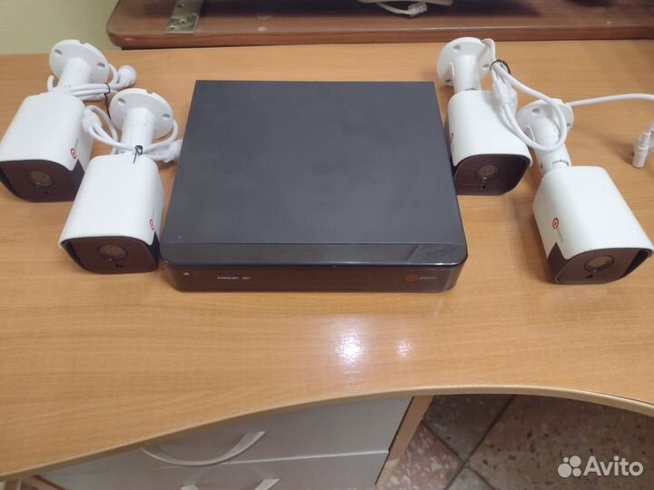 Комплект уличного IP видеонаблюдения 4 камеры