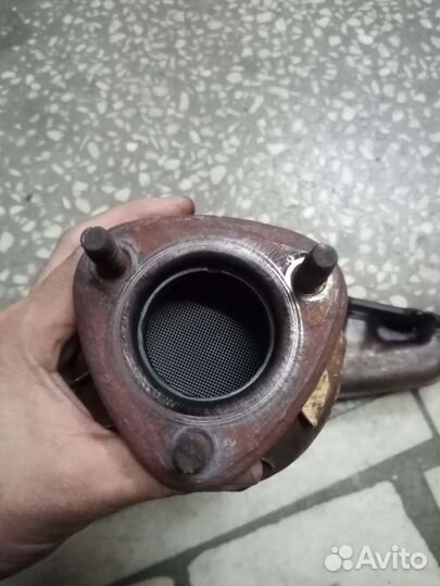 Выпускной коллектор на volkswagen Polo