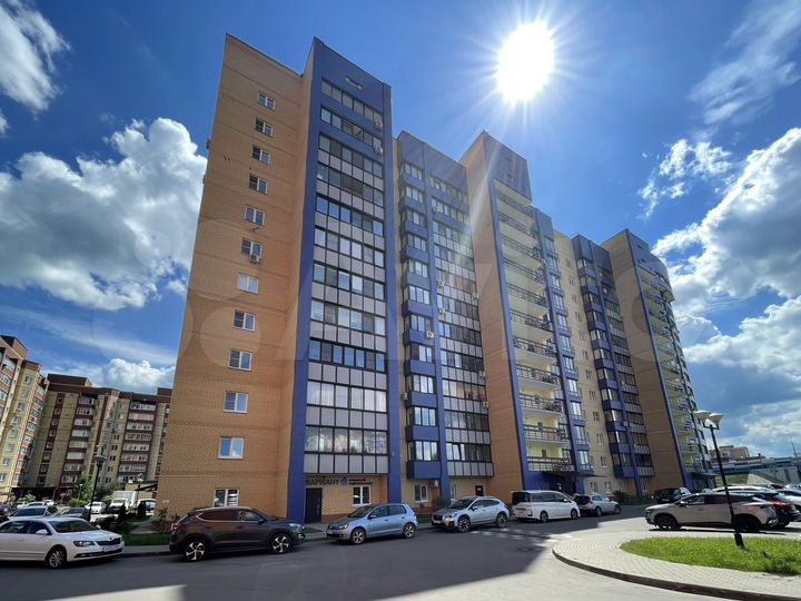 1-к. квартира, 54 м², 9/15 эт.