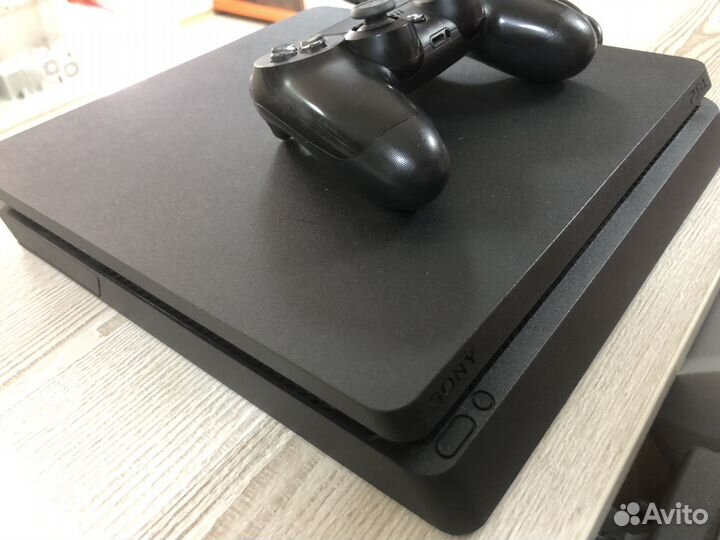 PS4 slim
