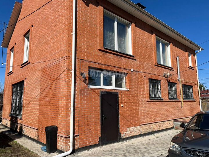 Дом 198 м² на участке 5,1 сот.