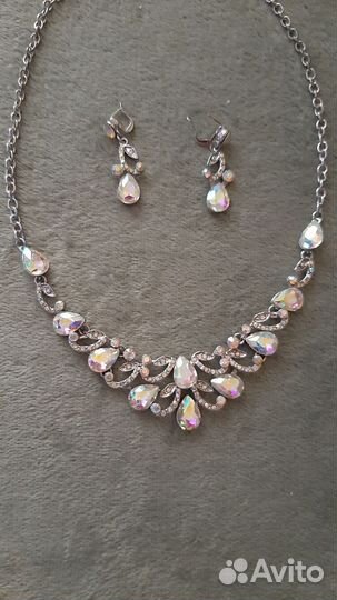Ожерелье и серьги