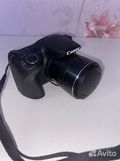 Компактный фотоаппарат canon