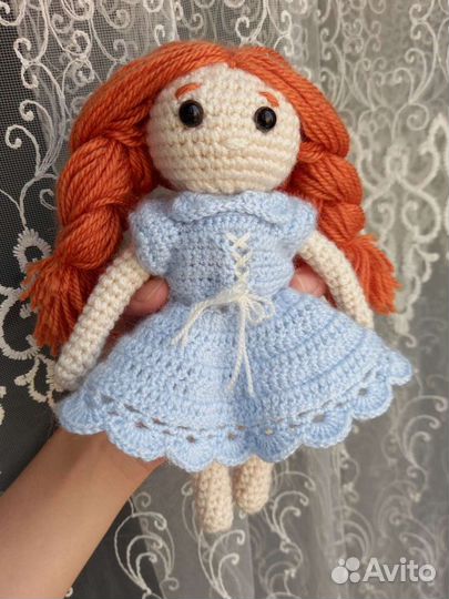 Вязаная кукла
