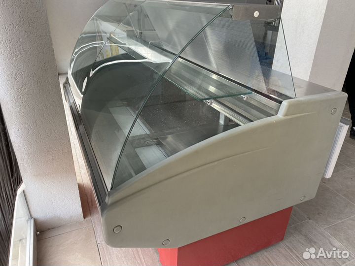 Холодильная витрина