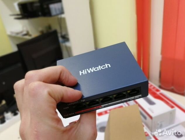 PoE-коммутатор HiWatch DS-S504P(B) 1-4 порта
