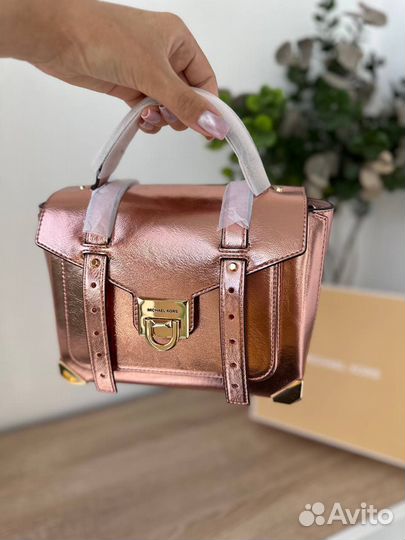 Michael Kors Manhattan