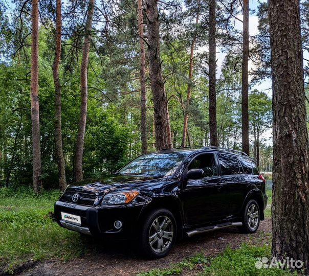 Toyota RAV4 2.5 AT, 2010, 207 000 км