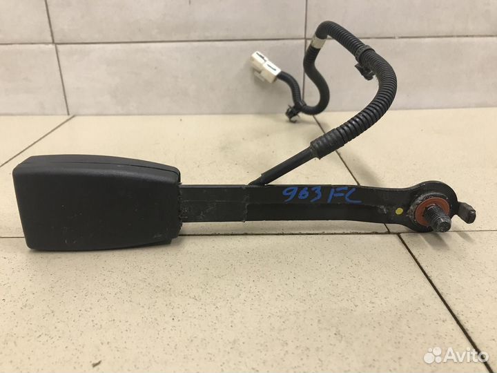 Ответная часть ремня безопасности Solaris 2010-201