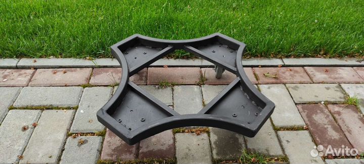 Подставка для тандыров с колёсами