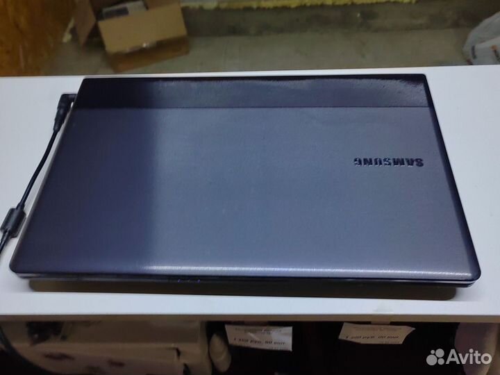 Samsung np300e5s